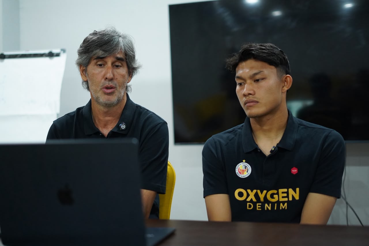 Teco dan Ikram Algiffari (Foto: Semen Padang FC)